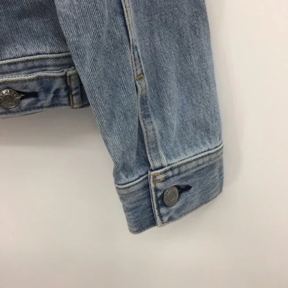 Everlane The Denim Jacket Light Wash - Picture 6 of 11